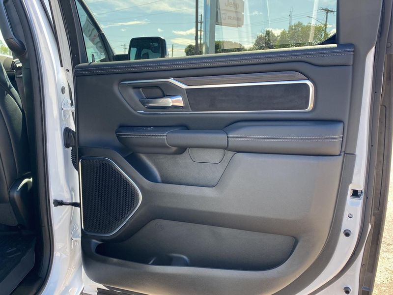 2026 Ram 1500 Laramie photo 21