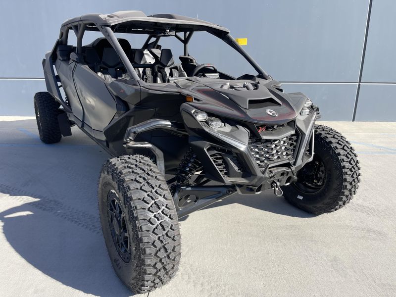 New 2026 Can-Am MAVERICK R MAX X RS 999T DCT Image 2