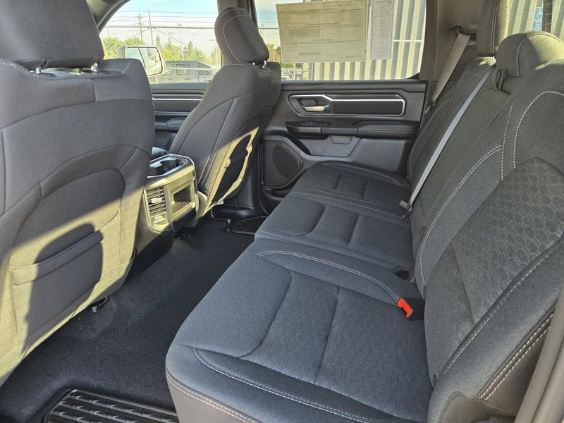 New 2026 RAM 1500 Big Horn Crew Cab 4x4 5'7' Box