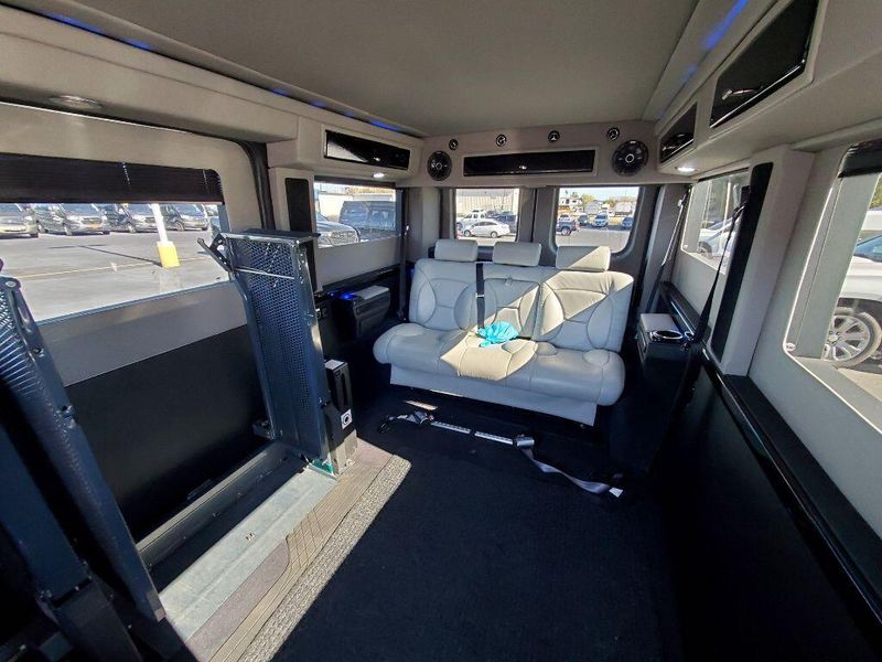 2014 RAM ProMaster 1500 Low RoofImage 2