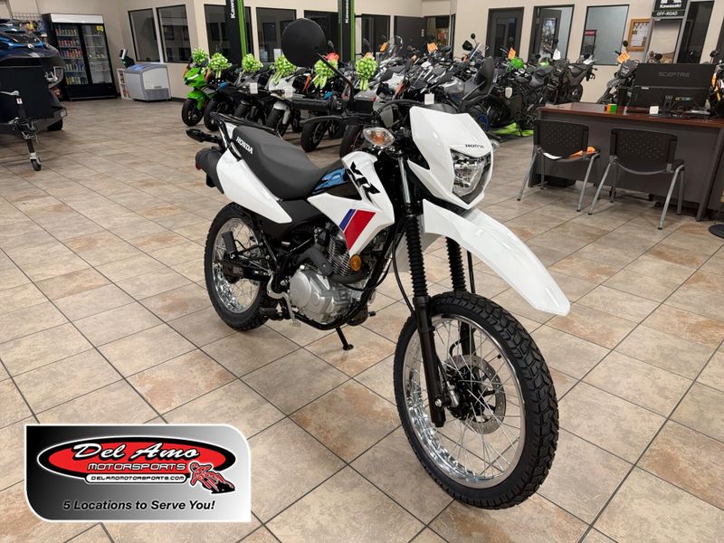 New 2025 Honda XR150L Image 1