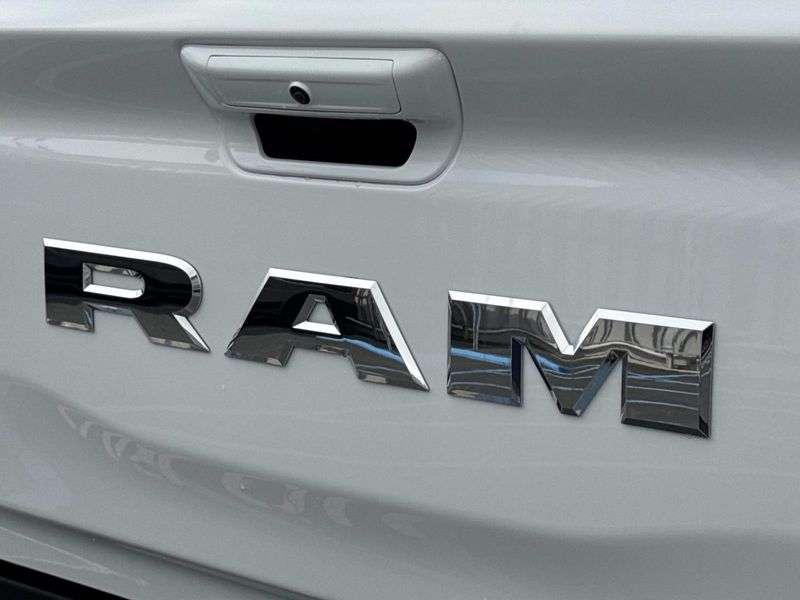 New 2026 RAM 1500 Big Horn Crew Cab 4x4 5'7' Box