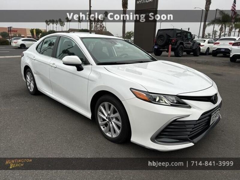 2022 Toyota Camry LEImage 3