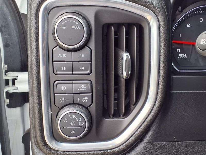 Used 2020 Chevrolet Silverado 2500HD LTZImage 21