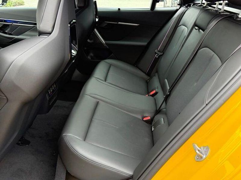 New 2026 BMW M5 BaseImage 28