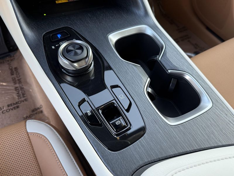 New 2026 Lexus RZ 350eImage 22