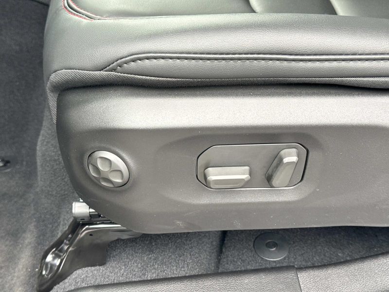 New 2026 Jeep Wrangler 4-door Rubicon X