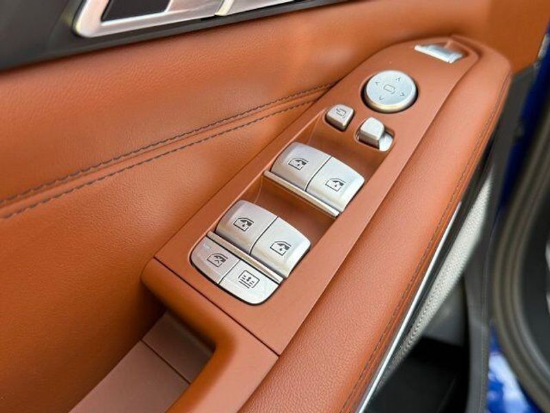 Used 2025 BMW X7 M60iImage 18