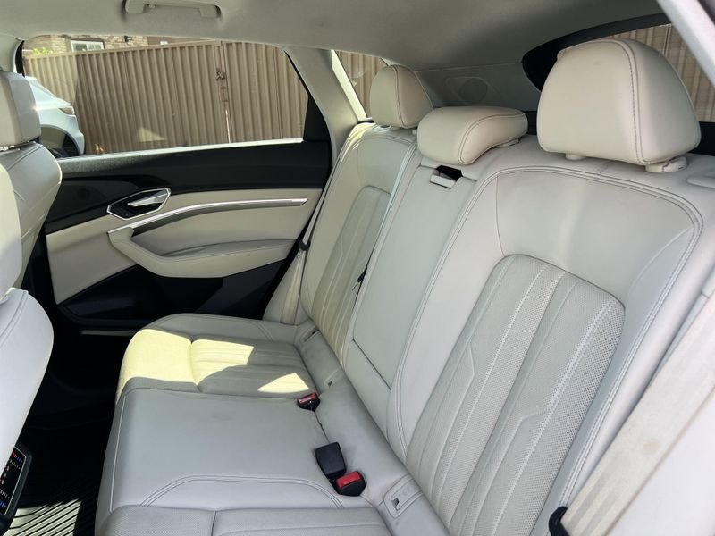 Used 2019 Audi e-tron Premium PlusImage 21