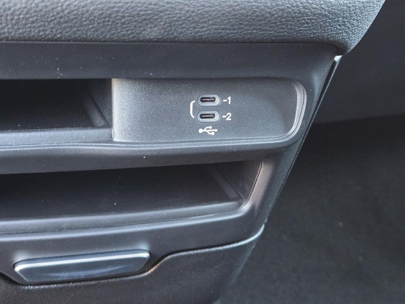 New 2026 Chrysler Pacifica Select FWD