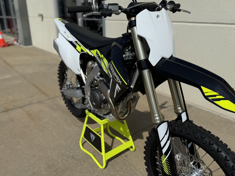 2025 Triumph TF 250XImage 8