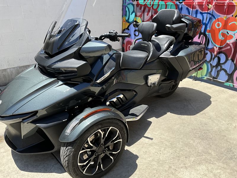 2021 Can-Am SPYDER RTImage 3