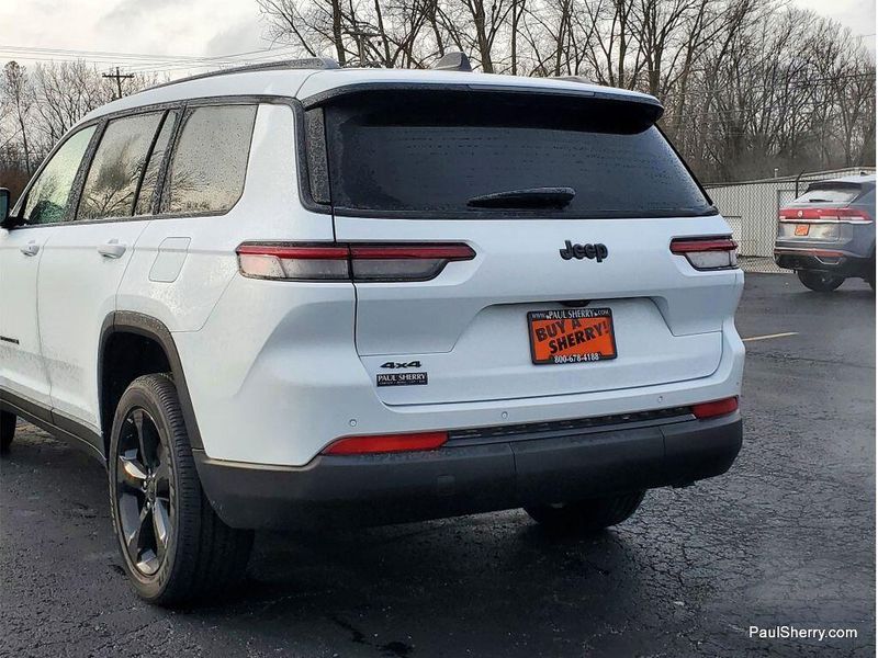 New 2025 Jeep Grand Cherokee L Altitude X 4x4