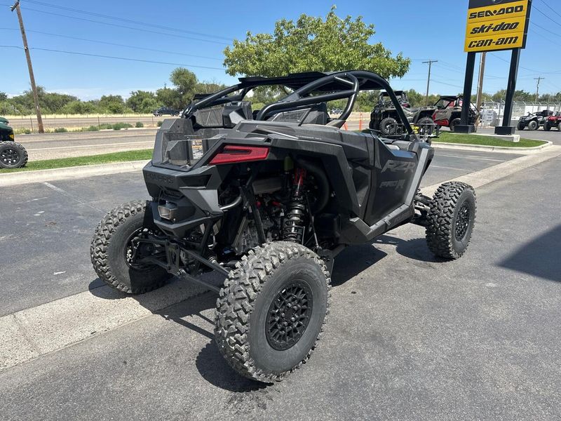 2025 Polaris RZR PRO R ULT 
