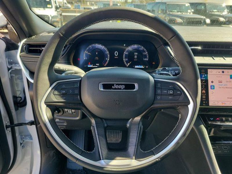 New 2026 Jeep Grand Cherokee Limited 4x4