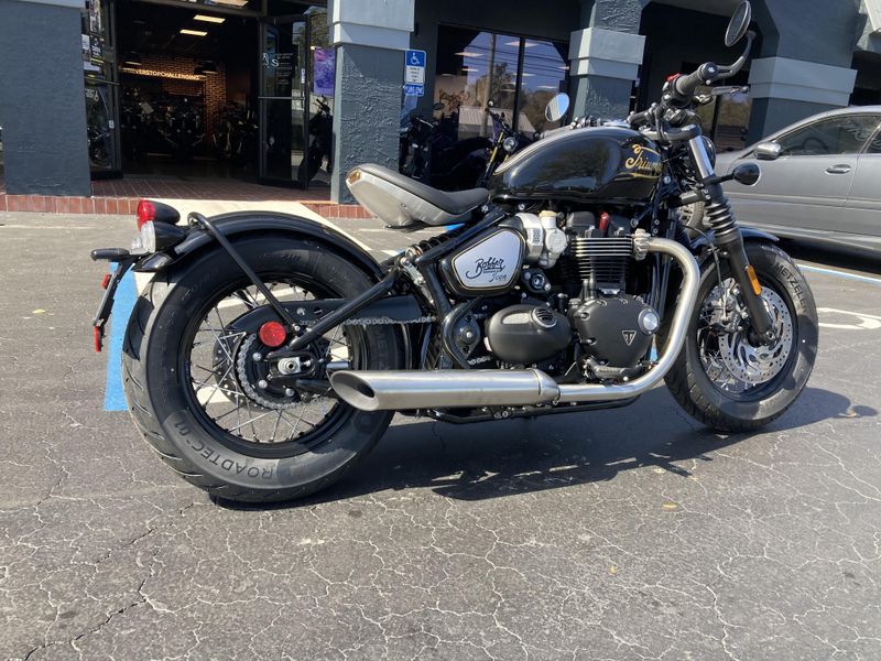 2025 Triumph Bonneville Bobber