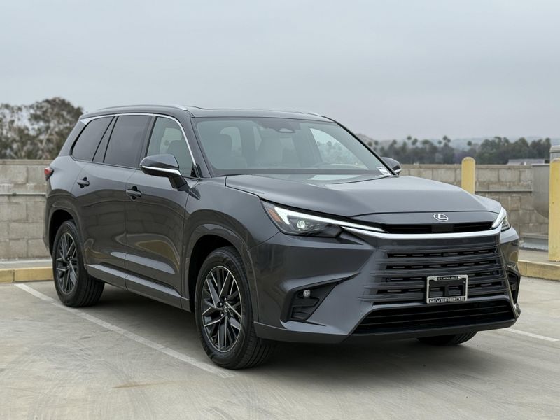 2025 LEXUS TX 350 PremiumImage 2