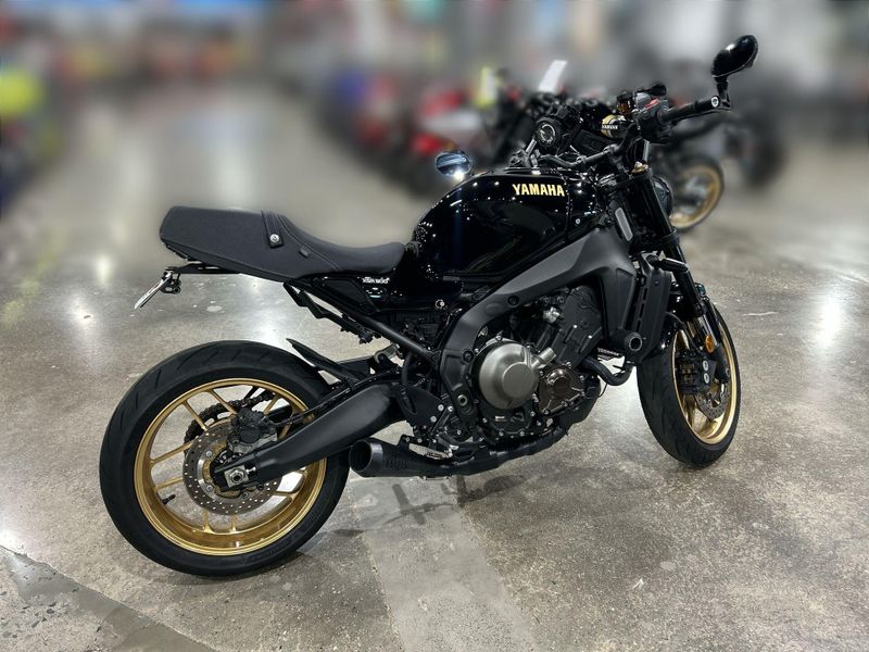 Used 2025 Yamaha XSR900 Image 13