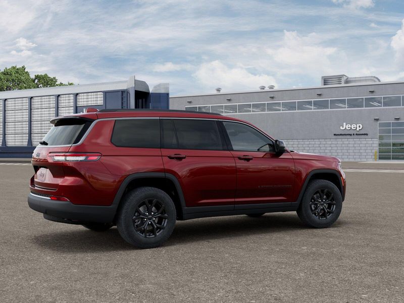New 2026 Jeep Grand Cherokee L Laredo Altitude 4x4Image 42