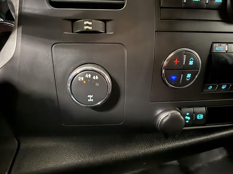 Used 2013 Chevrolet Silverado 3500HD LTImage 27