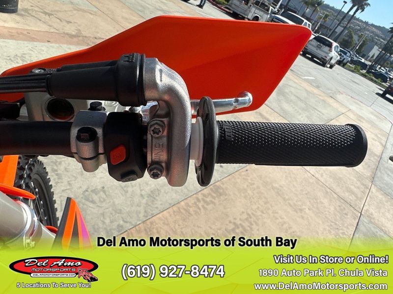 2024 KTM 350 XW-F  in a ORANGE exterior color. Del Amo Motorsports of South Bay (619) 547-1937 delamomotorsports.com 