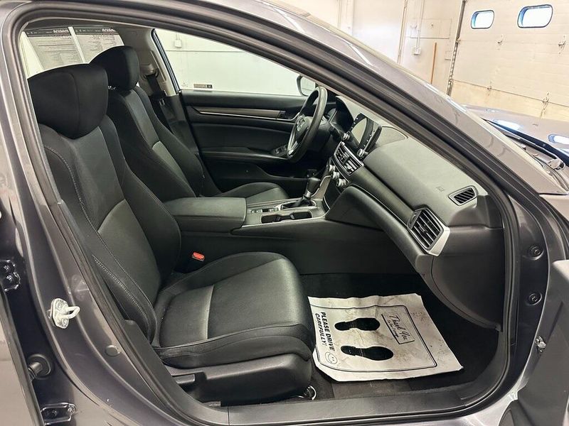 2021 Honda Accord LXImage 26