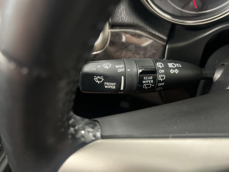 Used 2013 Jeep Grand Cherokee LaredoImage 33