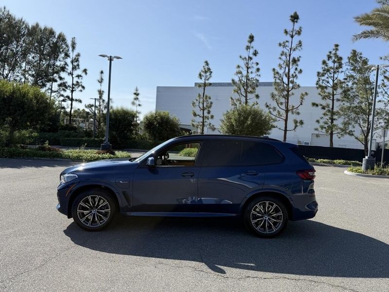 2022 BMW X5 xDrive45eImage 9