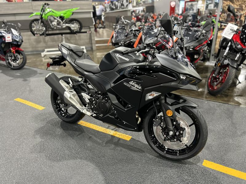 New 2026 Kawasaki NINJA 500 ABS Image 1
