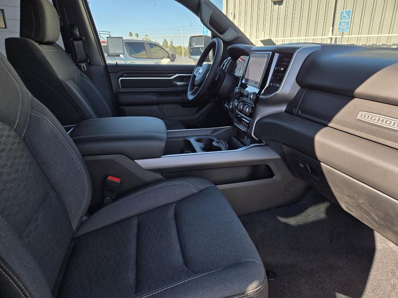New 2026 RAM 1500 Big Horn Crew Cab 4x2 5'7' Box