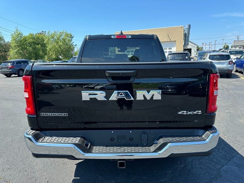 2025 RAM 1500 Big Horn Crew Cab 4x4 5