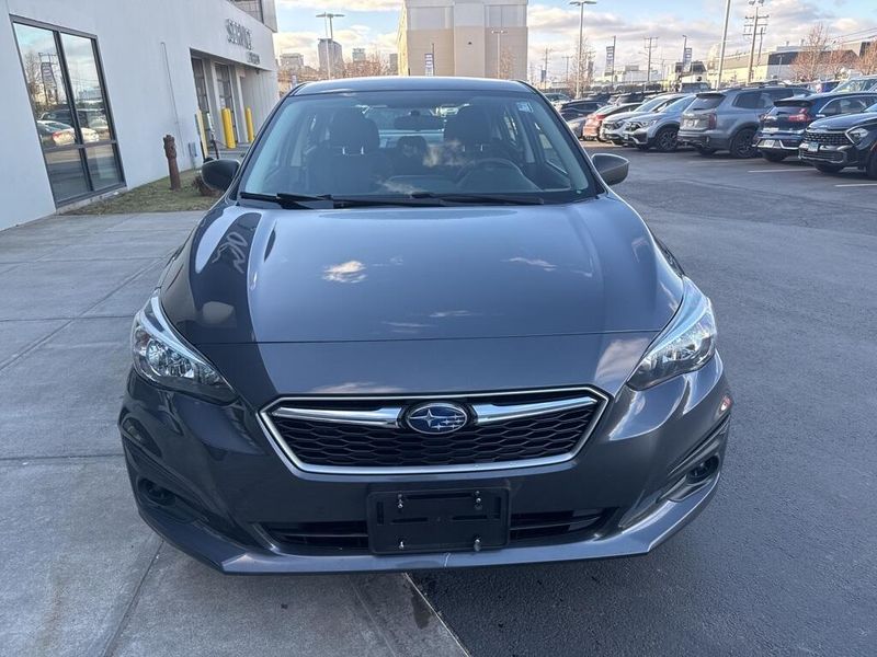 2019 Subaru Impreza 2.0iImage 2