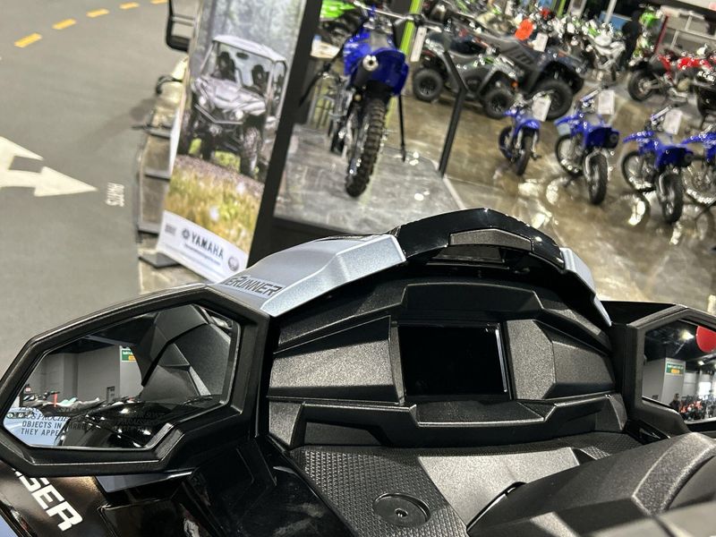 2025 Yamaha VX CRUISER W&sol;AUDIO  in a BLACK/ICE BLUE exterior color. Del Amo Motorsports of Redondo Beach (424) 390-7811 delamomotorsports.com 