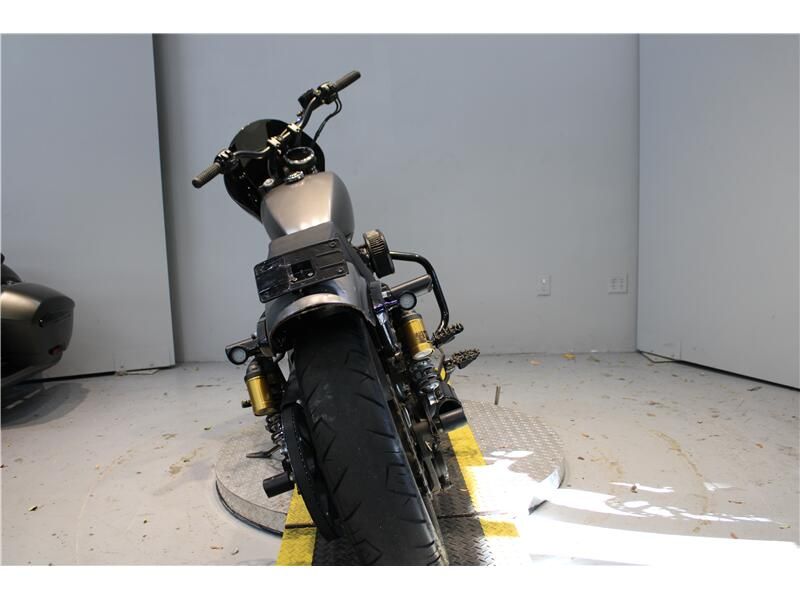 Used 2014 Yamaha Bolt Image 3