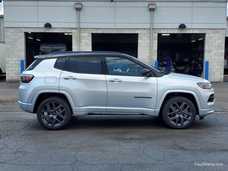 2025 Jeep Compass Limited 4x4Image 12