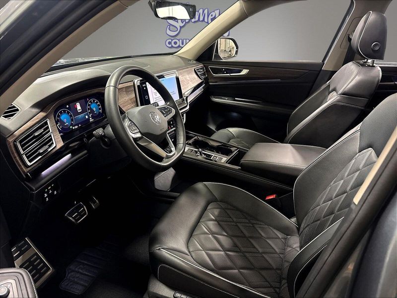 Used 2024 Volkswagen Atlas SEL Premium AWD R-Line w/Sunroof/NavImage 19
