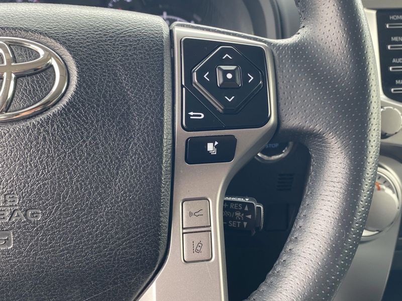 Used 2022 Toyota 4Runner SR5 PremiumImage 28