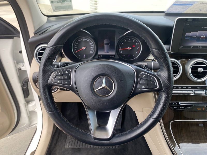 2019 Mercedes-Benz GLC 300Image 24