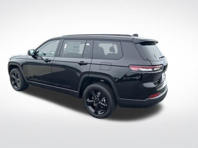 2025 Jeep Grand Cherokee L Altitude X 4x4