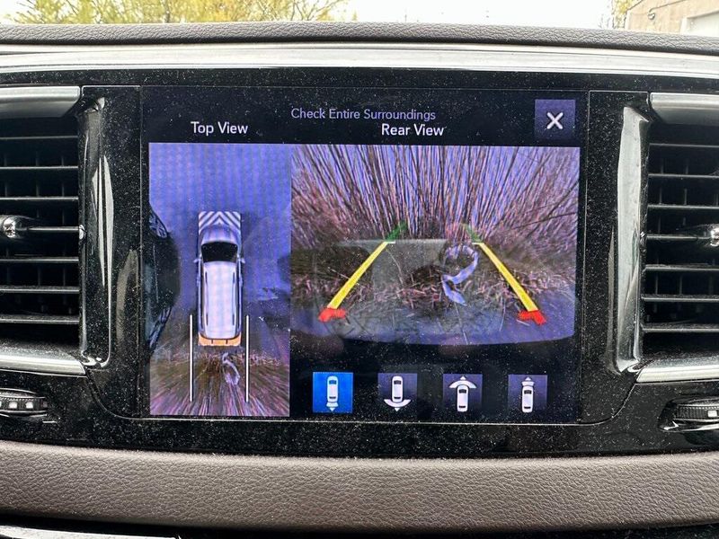 2017 Chrysler Pacifica Touring L PlusImage 7