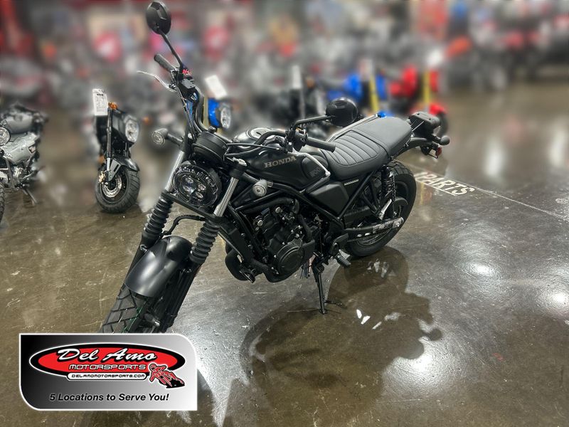 2025 Honda SCL500 Image 1