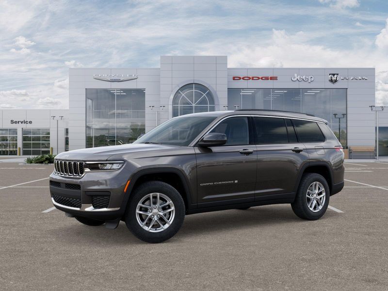 New 2025 Jeep Grand Cherokee L Laredo 4x4Image 17