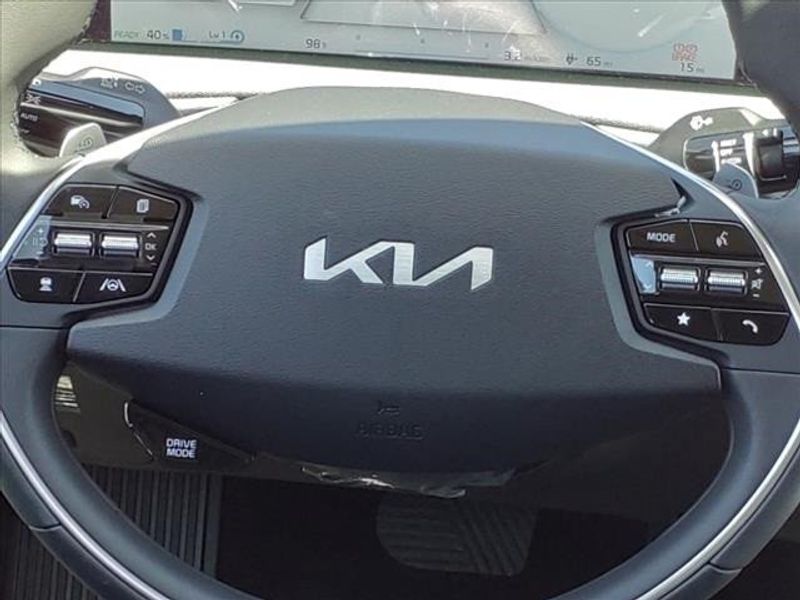 2024 Kia EV6 LightImage 9