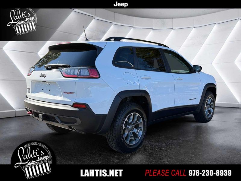 2022 Jeep Cherokee Trailhawk photo 4