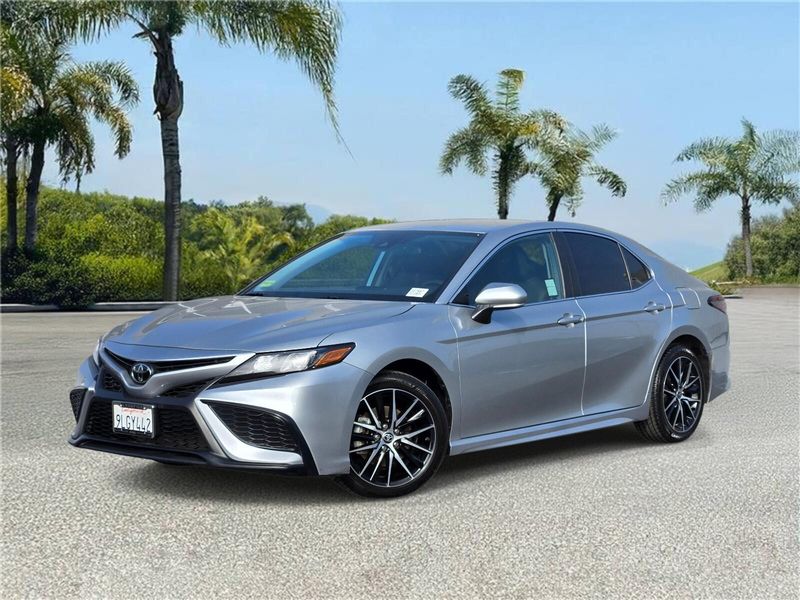 Used 2024 Toyota Camry SE Auto (Natl)