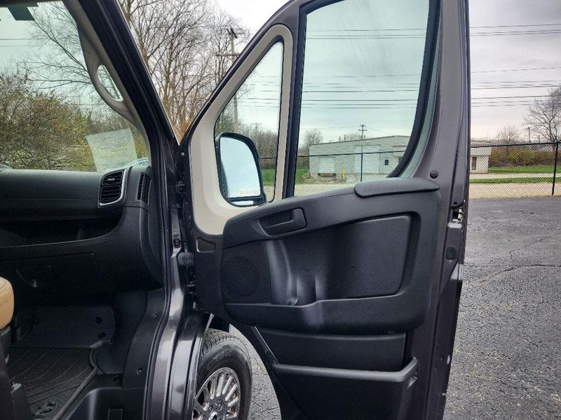 2022 RAM ProMaster 1500 Low RoofImage 33