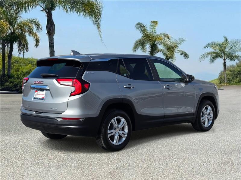 2024 Gmc Terrain SLE photo 3