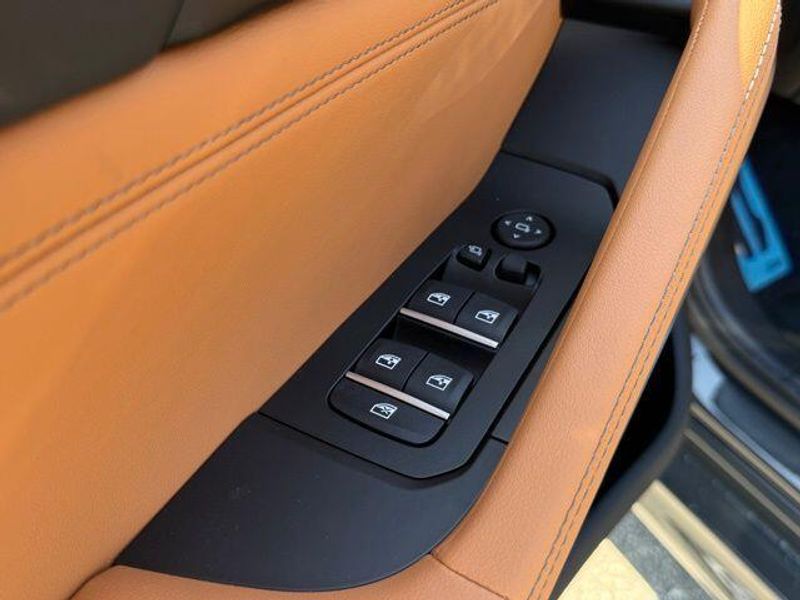 New 2026 BMW X6 M60iImage 16