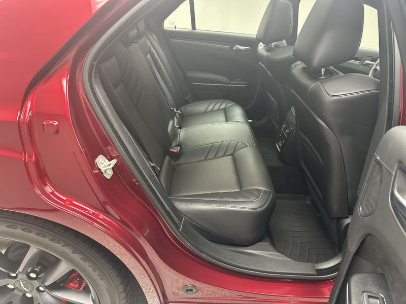 Used 2023 Chrysler 300C 300CImage 15