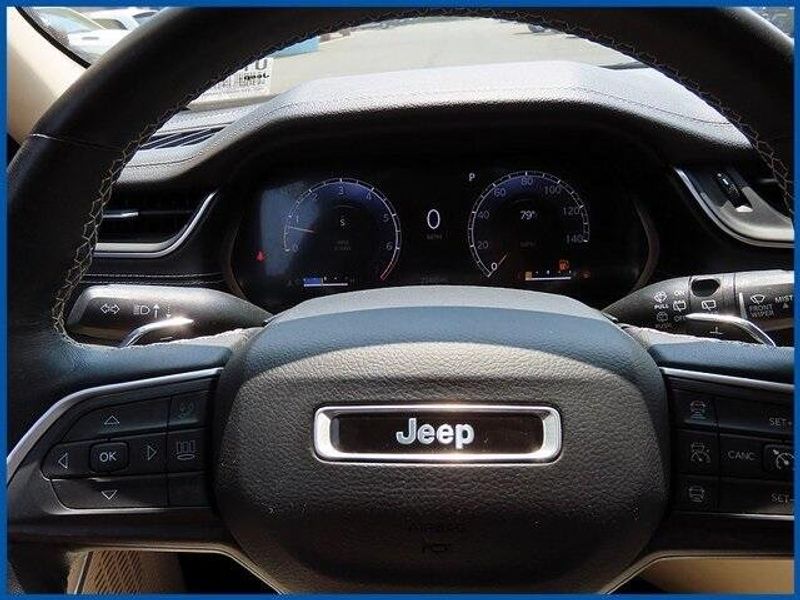 2022 Jeep Grand Cherokee L LimitedImage 16
